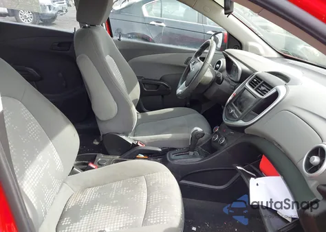 2020 Chevrolet Sonic Fwd 1Fl 5-Door from USA, damaged, VIN 1G1JG6SB8L4120412